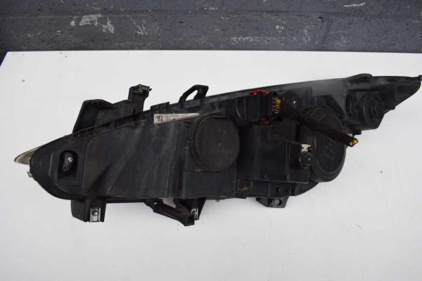 PHARE DROIT PEUGEOT - Vue 2